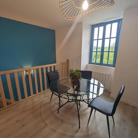Dans Ancien Presbytere Avec Parc A - Fr-1-611-74 * ラングル